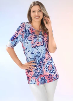 Allover gemustertes Shirt mit V-Schlitz
