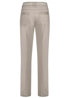 Aufwendig gearbeitete Hose