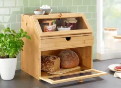 Backwaren-Theke für das Frühstücksbuffet zu Hause