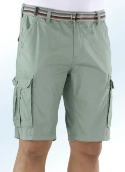 Bermudas mit Cargotaschen in 4 Farben
