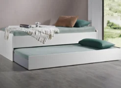 Bett mit 2 Schubladen