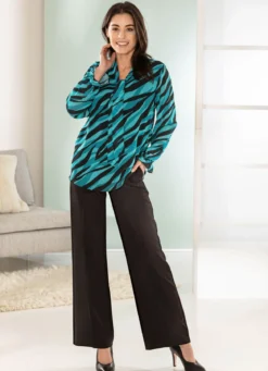 Bluse mit Schluppe am Halsausschnitt