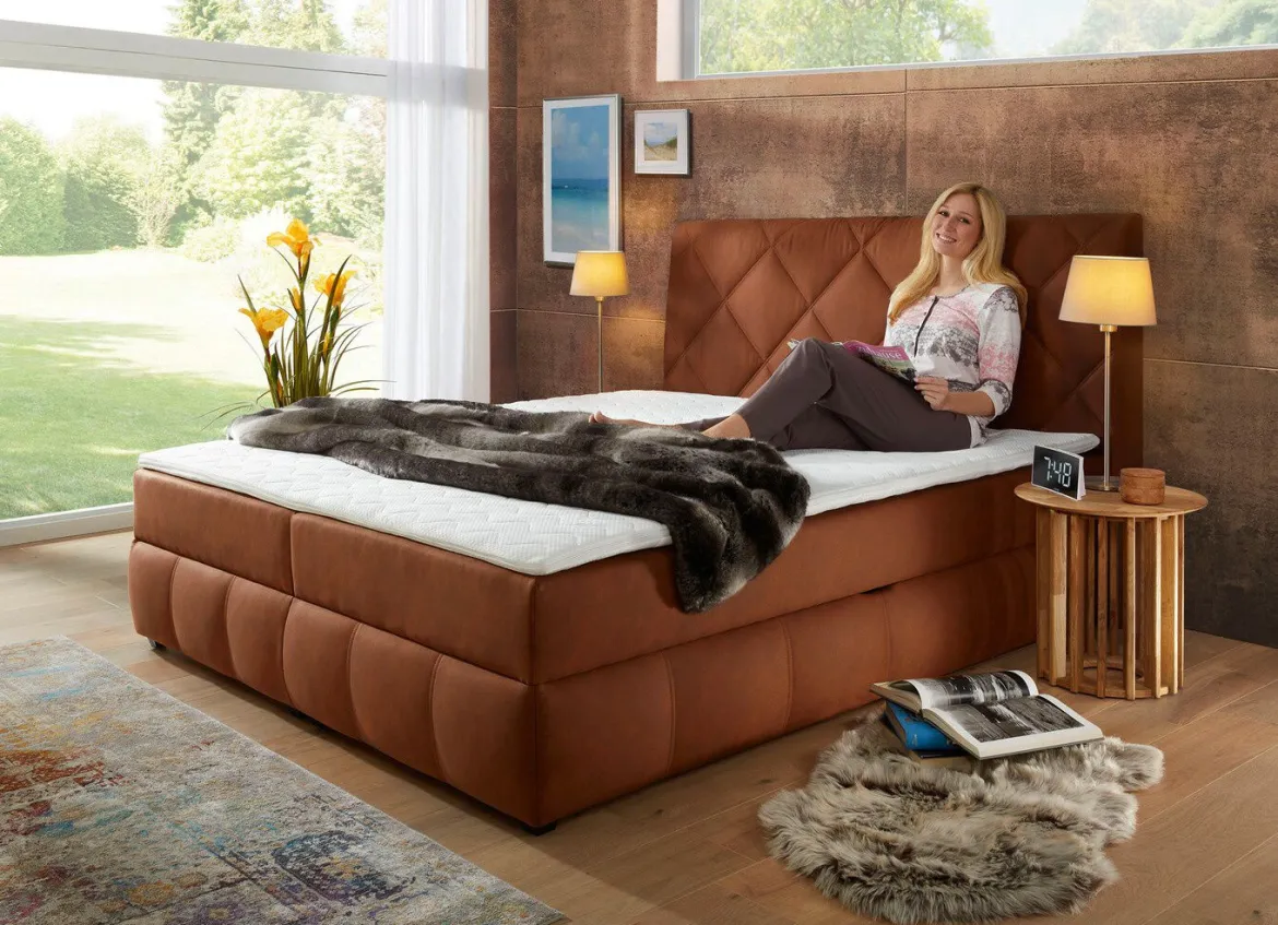 Boxspringbett mit Bettkasten und Topper
