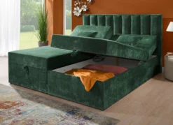 Boxspringbett mit individueller Kopfteilverstellung und Deko-Kissen