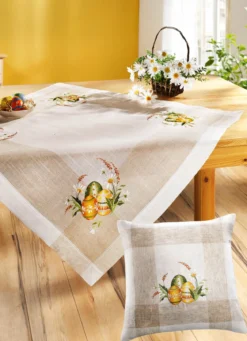 Charmante Accessoires mit buntem Ostereier- Motiv