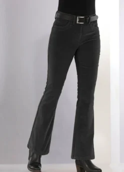 Cordhose in trendiger Bootcut-Form