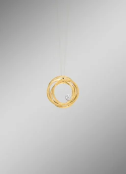 Edler Anhänger mit Brillant