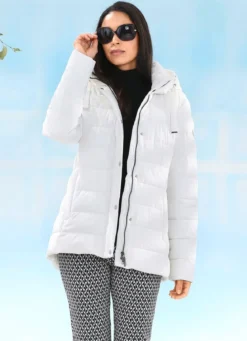 Funktionsjacke mit abnehmbarer Kapuze