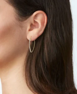 Glamouröse Ohrhaken mit Brillanten