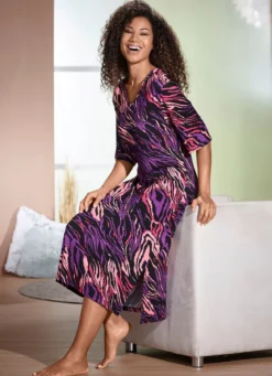 Hauskleid in bequemer Schlupfform