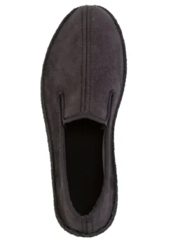Hausschuh aus Veloursmaterial