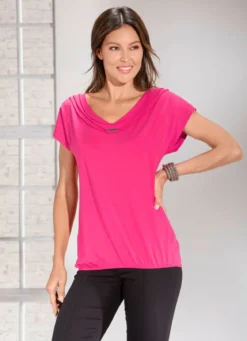 Hübsches Shirt mit Zierbänder
