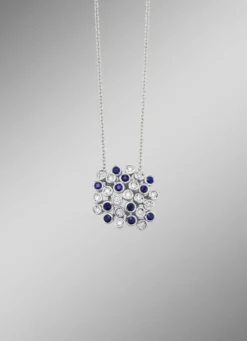 Hochwertiger Anhänger mit Safir und Brillanten