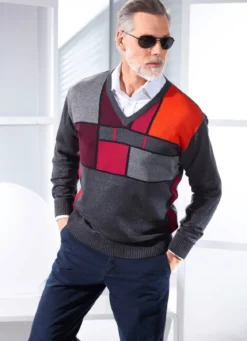 Interessanter V-Pullover mit Grafikmuster