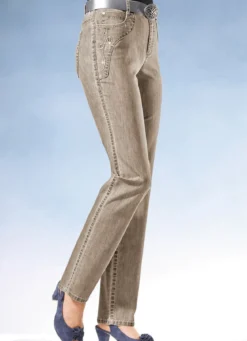 Jeans mit weiterem Bundumfang