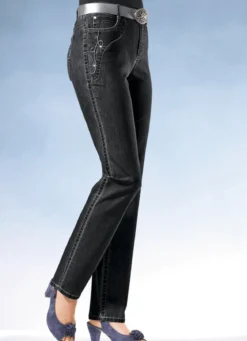 Jeans mit weiterem Bundumfang