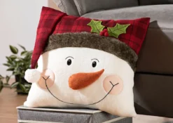 Kissenbezug mit Schneemannapplikation