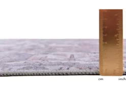 Klassischer Teppich mit schönen Ornamenten