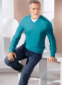 Klassischer V-Pullover in 4 Farben
