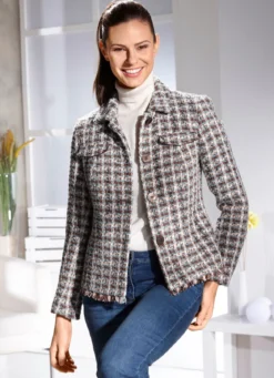 Kurzblazer in Chanel-Optik