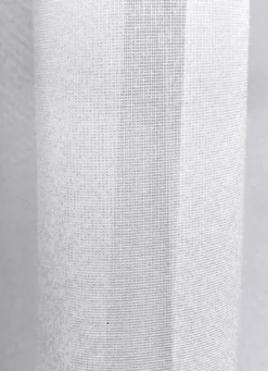 Leicht transparenter Store mit Automatikfaltenband