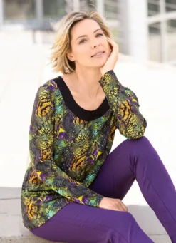Longshirt mit schwarzer angesetzter Blende