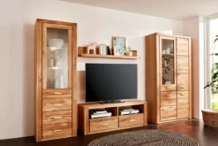Möbelprogramm mit Massivholzfronten