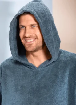 Poncho mit Kängurutasche