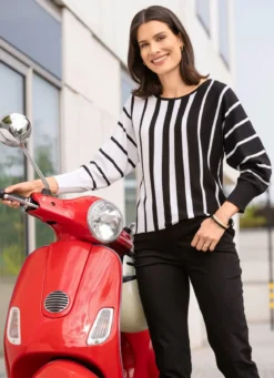 Pullover in Fledermausform