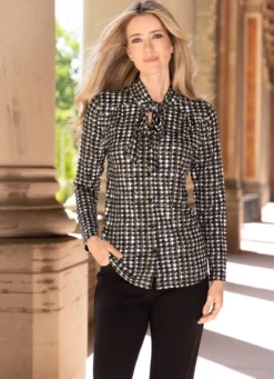 Shirtbluse mit Hahnentrittmuster