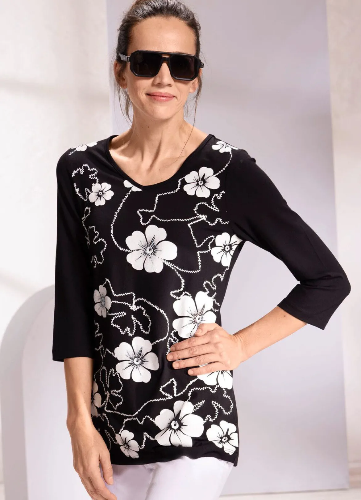 Shirt mit Strasszier