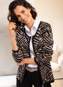 Strickjacke in Feinstrick