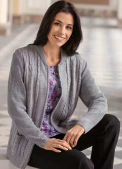 Strickjacke mit dekorativem Strukturmix