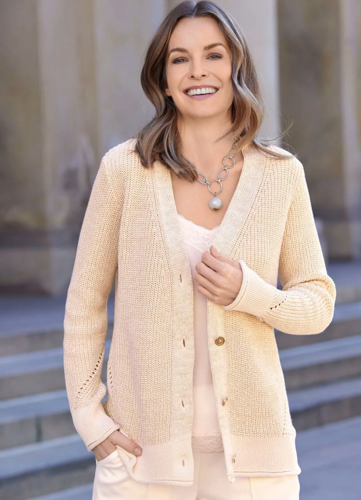 Strickjacke mit edlem Glitzer
