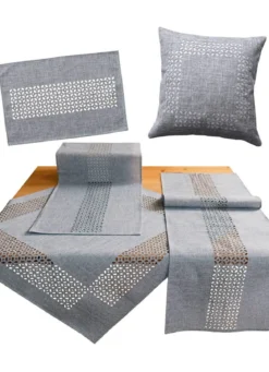Tischdecke mit dekorativer Lochstanzung