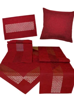 Tischdecke mit dekorativer Lochstanzung