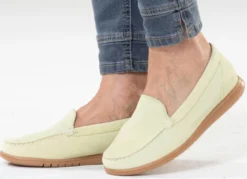 Waldläufer, bequeme Damen-Slipper, Weite H, mit herausnehmbarem Fußbett
