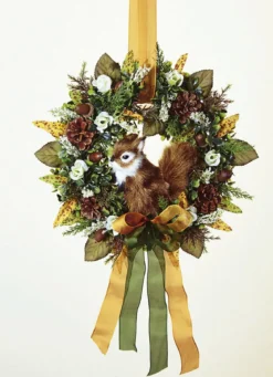 Wandkranz mit Eichhörnchen