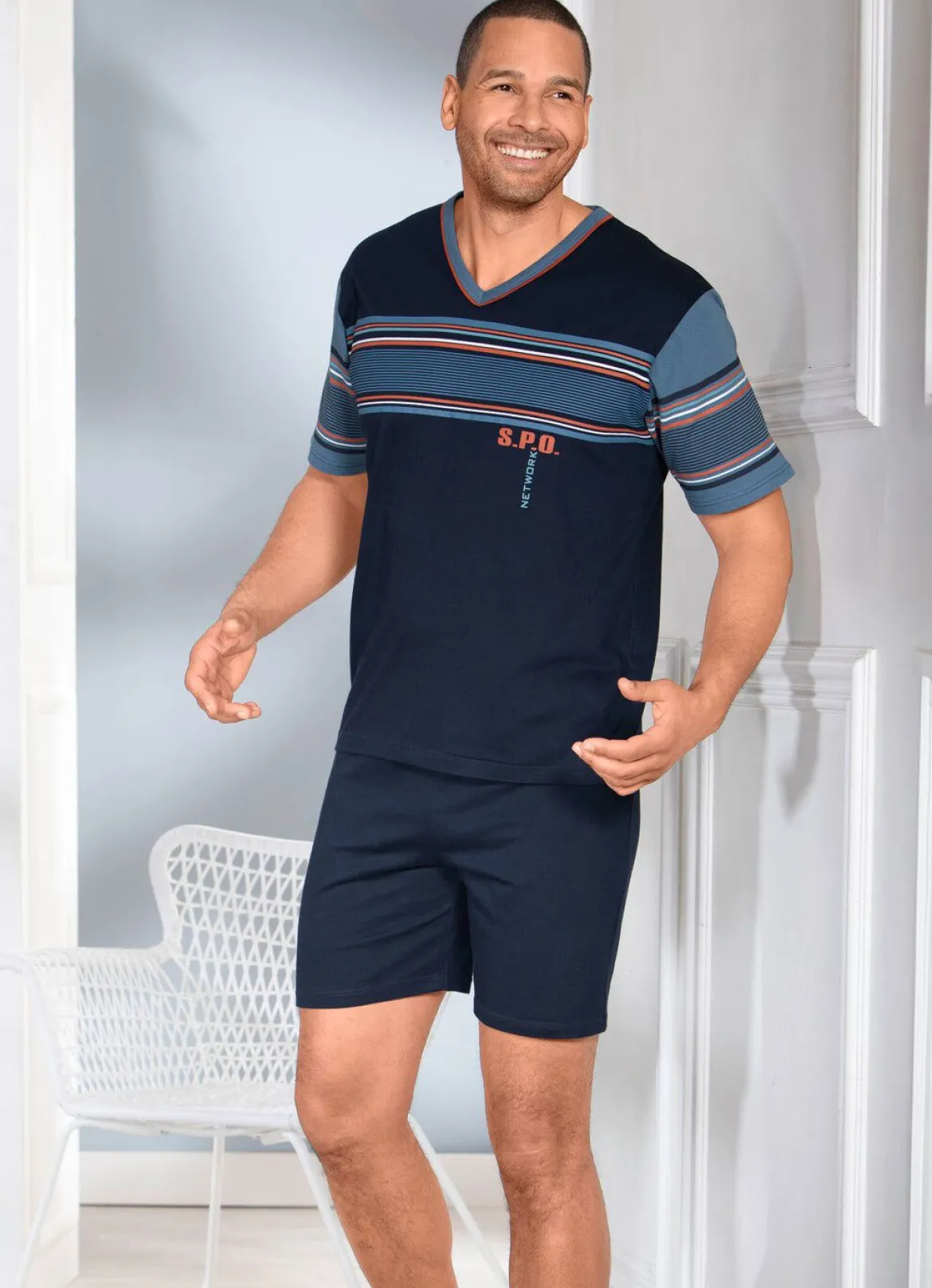 Zweierpack Shortys mit V-Ausschnitt und platziertem Druck